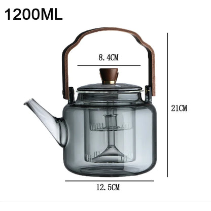 Beautiful teapot designed for the perfect infusion of your favorite teas.