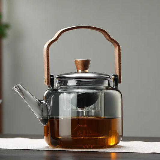 Beautiful teapot designed for the perfect infusion of your favorite teas.